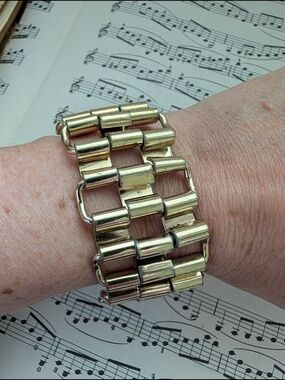 Gold Link Bracelet Gold Tone